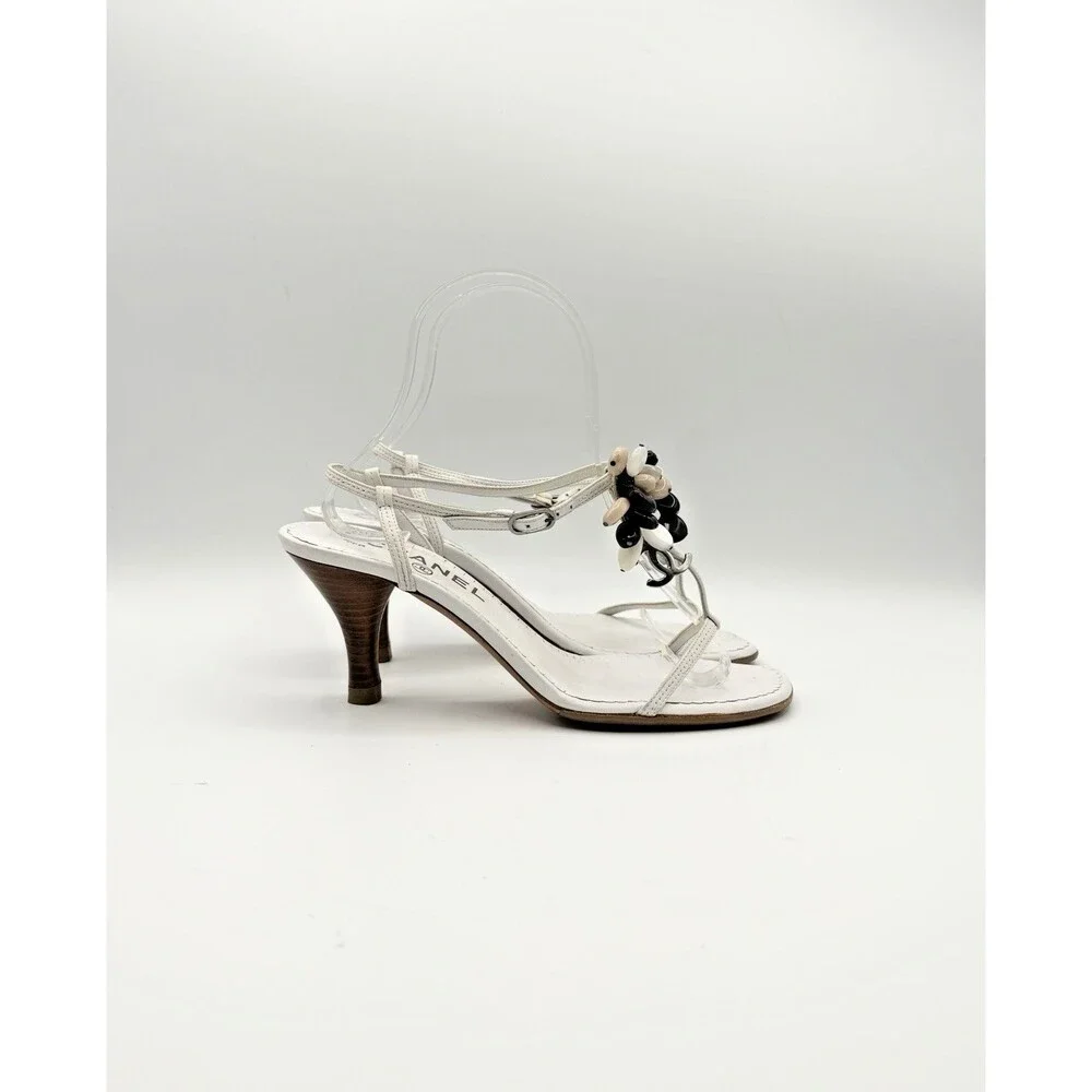 Chanel White Leather T Strap Sandals Beaded Accent CC Logo Vintage Size EU 36.5